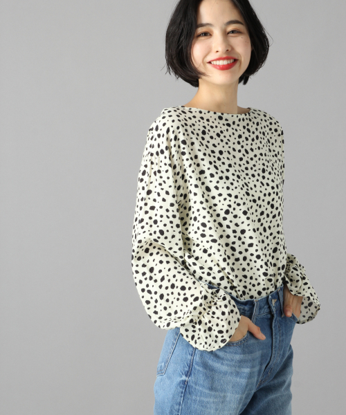 LOWRYS FARM（ローリーズファーム）の「ダルメシアンボウタイブラウス　848406（シャツ/ブラウス・レディース・ブラック/ブラウン/アイボリー・FREE）」の5枚目の写真