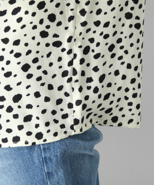LOWRYS FARM（ローリーズファーム）の「ダルメシアンボウタイブラウス　848406（シャツ/ブラウス・レディース・ブラック/ブラウン/アイボリー・FREE）」の14枚目の写真