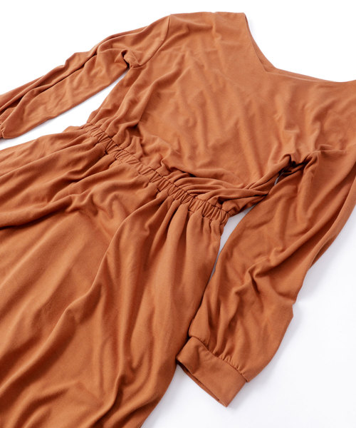 Chaco closet（チャコ クローゼット）の「ベルト付きVネックドルマンロングワンピース（ワンピース・レディース・ブラック/ベージュ/ネイビー/オリーブ/モカ・FREE）」の8枚目の写真