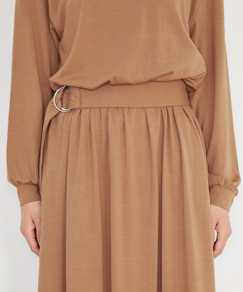 Chaco closet（チャコ クローゼット）の「ベルト付きVネックドルマンロングワンピース（ワンピース・レディース・ブラック/ベージュ/ネイビー/オリーブ/モカ・FREE）」の18枚目の写真