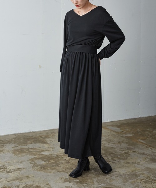 Chaco closet（チャコ クローゼット）の「ベルト付きVネックドルマンロングワンピース（ワンピース・レディース・ブラック/ベージュ/ネイビー/オリーブ/モカ・FREE）」の22枚目の写真