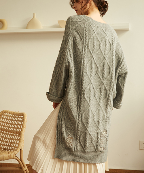 Knit Mix(ニットミックス)の「【Knit Mix】バックロング オーバーサイズ ケーブルニット(ニット/セーター・レディース・ホワイト/ベージュ/グレー・FREE)」の14枚目の写真