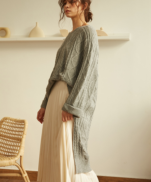 Knit Mix(ニットミックス)の「【Knit Mix】バックロング オーバーサイズ ケーブルニット(ニット/セーター・レディース・ホワイト/ベージュ/グレー・FREE)」の16枚目の写真