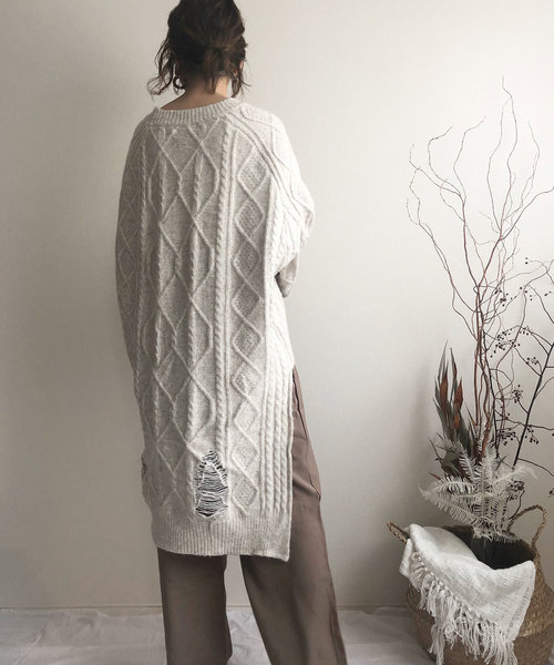 Knit Mix(ニットミックス)の「【Knit Mix】バックロング オーバーサイズ ケーブルニット(ニット/セーター・レディース・ホワイト/ベージュ/グレー・FREE)」の22枚目の写真