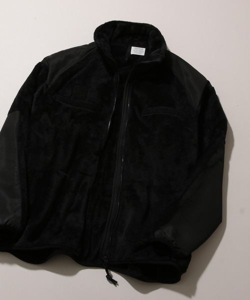ADAM ET ROPE'(アダムエロペ)の「ECWCS(エクワックス) フリースジャケット(ブルゾン・メンズ・ブラック/ベージュ・S/M/L)」の1枚目の写真