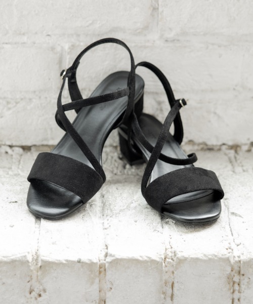 GLOBAL WORK（グローバルワーク）の「片手で履けるヒールサンダル/870792（サンダル・レディース・ホワイト系その他/ブラック/ブラウン/グレイッシュベージュ・SMALL/MEDIUM/LARGE）」の2枚目の写真