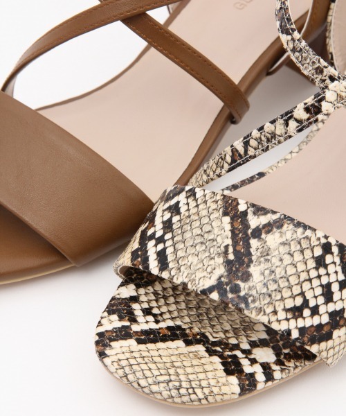 GLOBAL WORK（グローバルワーク）の「片手で履けるヒールサンダル/870792（サンダル・レディース・ホワイト系その他/ブラック/ブラウン/グレイッシュベージュ・SMALL/MEDIUM/LARGE）」の11枚目の写真