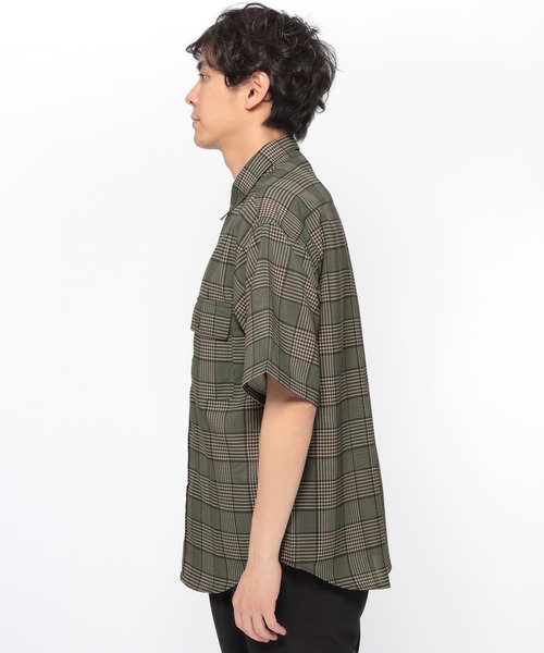 LAKOLE（ラコレ）の「ドライタッチCPOシャツ / LAKOLE（シャツ/ブラウス・メンズ・その他8/ベージュ/ブラック/アイボリー・LARGE/MEDIUM）」の7枚目の写真