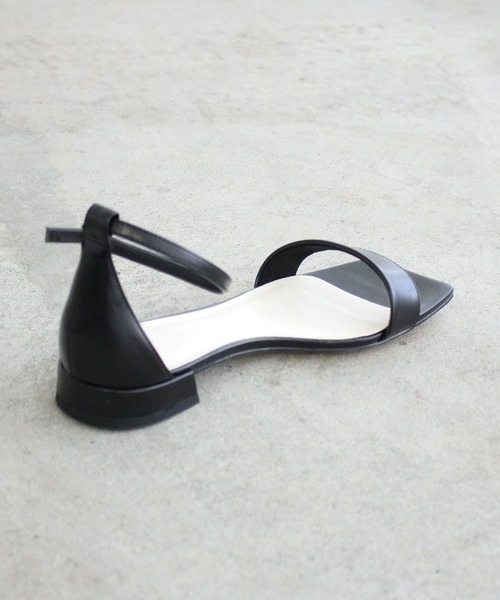 ADAM ET ROPE'(アダムエロペ)の「アンクルストラップフラットサンダル(サンダル・レディース・シルバー/ブラック/ベージュ/ラベンダー・37/38/36)」の10枚目の写真