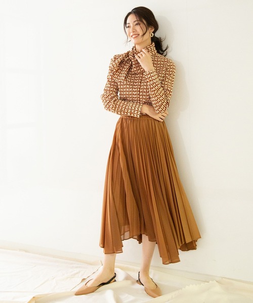 NARACAMICIE(ナラカミーチェ)の「トリコットジグザグヘムプリーツスカート(スカート・レディース・カーキ/キャメル/ブルー・MEDIUM)」の21枚目の写真