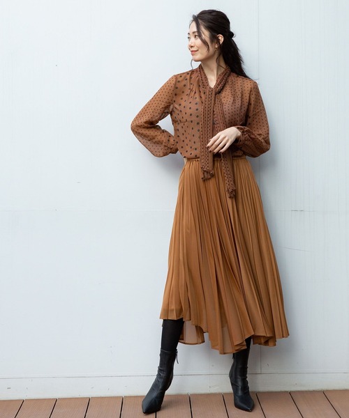 NARACAMICIE(ナラカミーチェ)の「トリコットジグザグヘムプリーツスカート(スカート・レディース・カーキ/キャメル/ブルー・MEDIUM)」の22枚目の写真