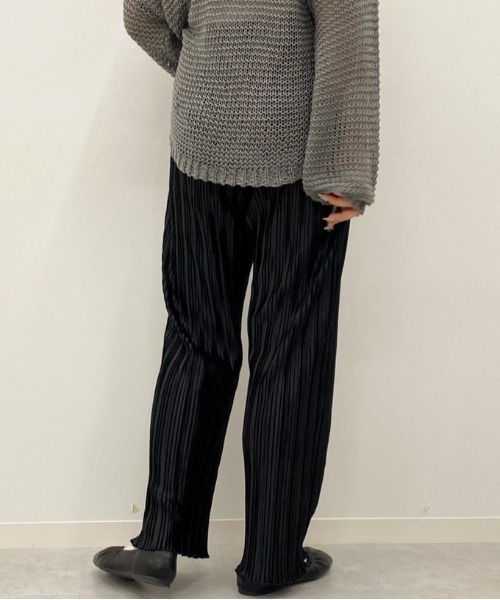 apres jour(アプレジュール)の「ベロアプリーツパンツ【ZOZOTOWN限定アイテム】(その他パンツ・レディース・ブラック/ダークブラウン/ベージュ/ミント/ダークブルー/ピンクベージュ・SMALL/MEDIUM/X-SMALL)」の9枚目の写真