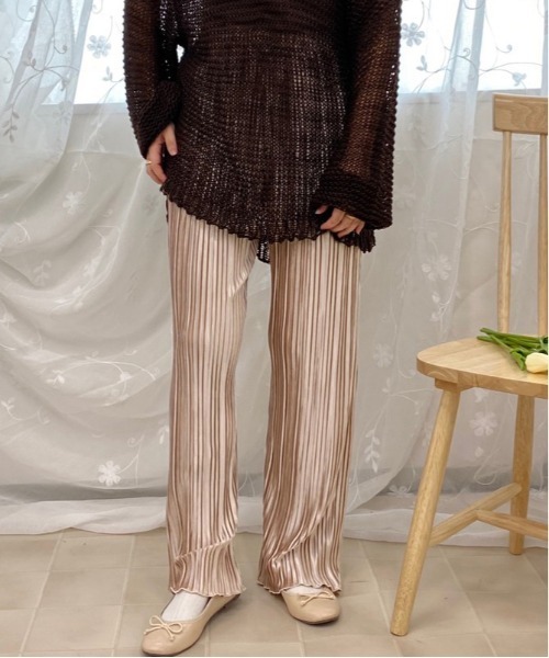 apres jour(アプレジュール)の「ベロアプリーツパンツ【ZOZOTOWN限定アイテム】(その他パンツ・レディース・ブラック/ダークブラウン/ベージュ/ミント/ダークブルー/ピンクベージュ・SMALL/MEDIUM/X-SMALL)」の15枚目の写真