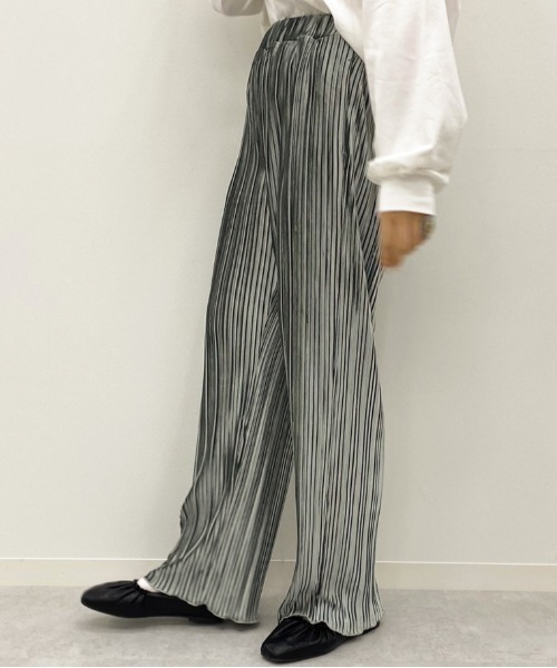 apres jour(アプレジュール)の「ベロアプリーツパンツ【ZOZOTOWN限定アイテム】(その他パンツ・レディース・ブラック/ダークブラウン/ベージュ/ミント/ダークブルー/ピンクベージュ・SMALL/MEDIUM/X-SMALL)」の20枚目の写真