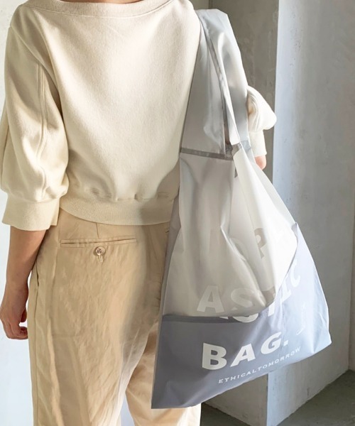 CASA FLINE（カーサフライン）の「【ETHICALTOMORROW】再生PETのBAGでNO PLASTICを叫ぶBAG（エコバッグ/サブバッグ・レディース・ホワイト/チャコールグレー/ライトグレー/ブラック/ネイビー/グレー/レッド/カーキ/オレンジ/ライトブルー/ブルー/ベージュ・FREE）」の5枚目の写真