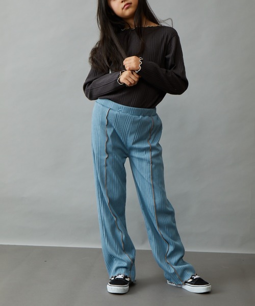 ＆yam（アンドヤム）の「配色メローランダムリブパンツ（その他パンツ・キッズ・ブルー/ブラック/ホワイト/ベージュ/グレー/オレンジ/グリーン/パープル・130-140cm/140-150cm/150-160cm/120-130cm/110-120cm）」の6枚目の写真