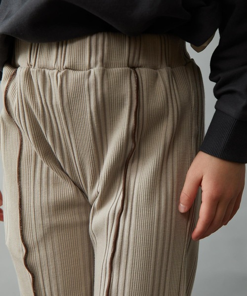 ＆yam（アンドヤム）の「配色メローランダムリブパンツ（その他パンツ・キッズ・ブルー/ブラック/ホワイト/ベージュ/グレー/オレンジ/グリーン/パープル・130-140cm/140-150cm/150-160cm/120-130cm/110-120cm）」の20枚目の写真