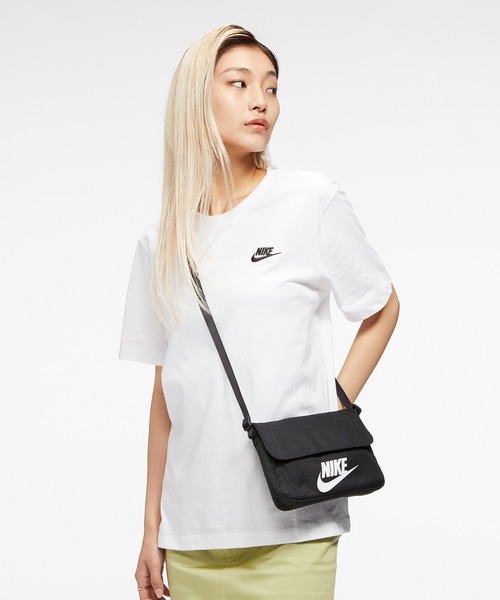 【NIKE】★ナイキスポーツウェア フューチュラ365クロスボディ★ NIKE（ナイキ）の「ナイキ スポーツウェア ウィメンズ