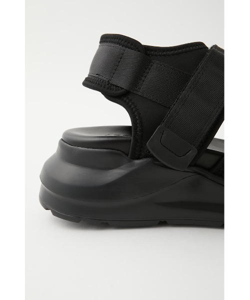 MOUSSY(マウジー)の「STRAP サンダル(サンダル・レディース・ブラウン/オフホワイト/オレンジ/ブラック・SMALL/LARGE/MEDIUM)」の19枚目の写真