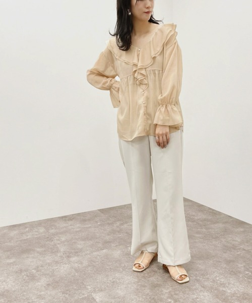 apres jour mignon（アプレジュールミニョン）の「ラメシアーラッフルブラウス 【ZOZOTOWN限定アイテム】（シャツ/ブラウス・レディース・ブラック/ベージュ/アイボリー・フリー/X-LARGE）」の9枚目の写真