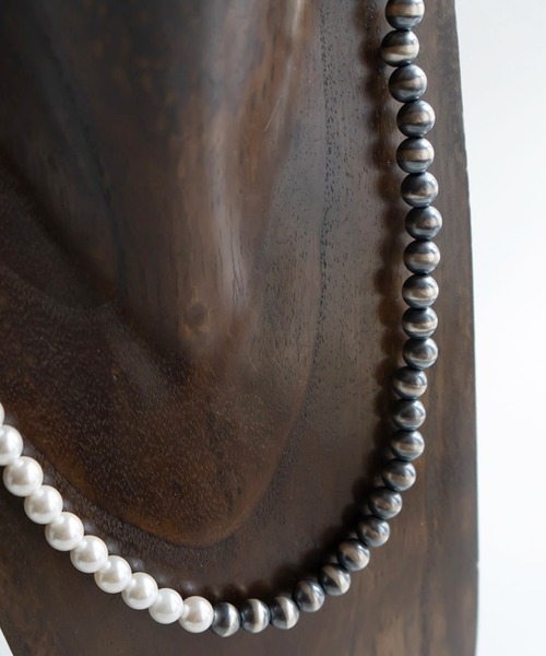HERGO（ハーゴ）の「HERGO ハーゴ / Bicolor Pearl Necklace バイカラーパールネックレス / her-n011（ネックレス・メンズ・ホワイト×ブラック・FREE）」の2枚目の写真