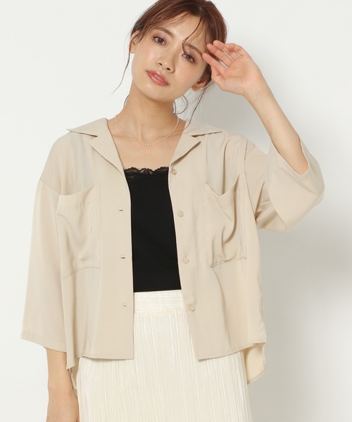 mysty woman（ミスティウーマン）の「サテン開襟シャツ 950562（シャツ/ブラウス・レディース・ベージュ/グレイッシュブルー/テラコッタ・FREE）」の2枚目の写真