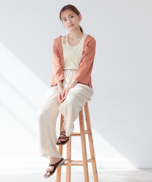 mysty woman（ミスティウーマン）の「サテン開襟シャツ 950562（シャツ/ブラウス・レディース・ベージュ/グレイッシュブルー/テラコッタ・FREE）」の4枚目の写真