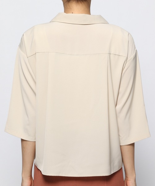 mysty woman（ミスティウーマン）の「サテン開襟シャツ 950562（シャツ/ブラウス・レディース・ベージュ/グレイッシュブルー/テラコッタ・FREE）」の6枚目の写真