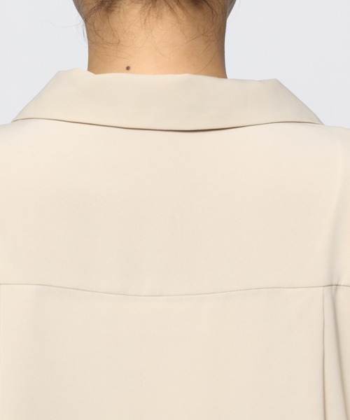 mysty woman（ミスティウーマン）の「サテン開襟シャツ 950562（シャツ/ブラウス・レディース・ベージュ/グレイッシュブルー/テラコッタ・FREE）」の9枚目の写真