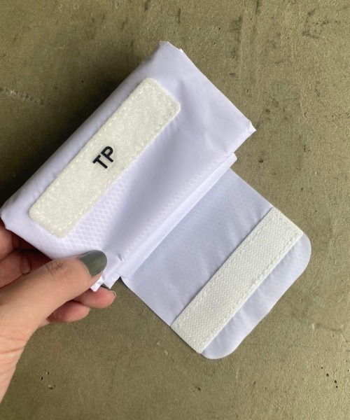 THEATRE PRODUCTS（シアタープロダクツ）の「SEA SIDE MARCHE BAG-Ｓ-（エコバッグ/サブバッグ・レディース・ブルー/ホワイト/ブラック・FREE）」の6枚目の写真