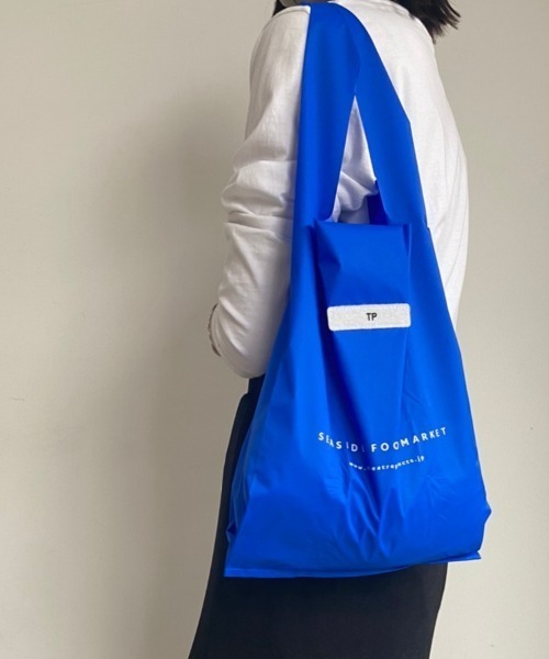 THEATRE PRODUCTS（シアタープロダクツ）の「SEA SIDE MARCHE BAG-Ｓ-（エコバッグ/サブバッグ・レディース・ブルー/ホワイト/ブラック・FREE）」の13枚目の写真
