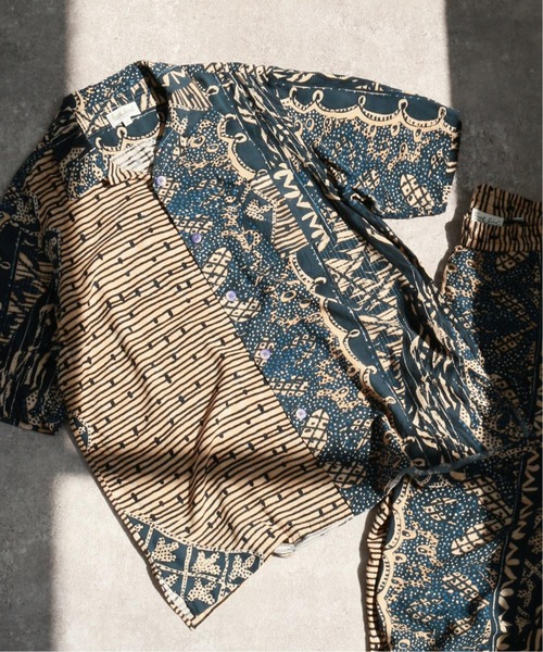 Jams（ジャムス）の「【JAMS×JOURNAL STANDARD/ジャムズ】別注 ショートスリーブ シャツ/ワンマイルウェア/アロハシャツ（シャツ/ブラウス・メンズ・ブラック/ベージュ/ナチュラル/ネイビー・MEDIUM/LARGE/X-LARGE）」の2枚目の写真