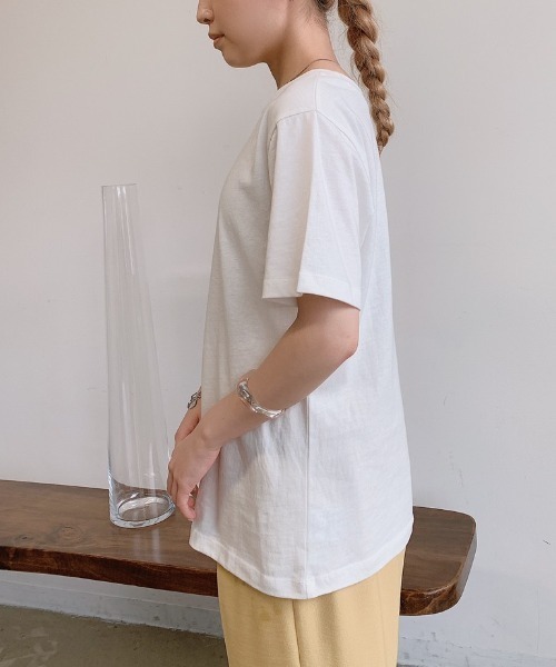 VANNIE U(ヴァニーユー)の「ぷっくりミニ刺繍ロゴTシャツ(Tシャツ/カットソー・レディース・ホワイト/ブラック・FREE)」の13枚目の写真