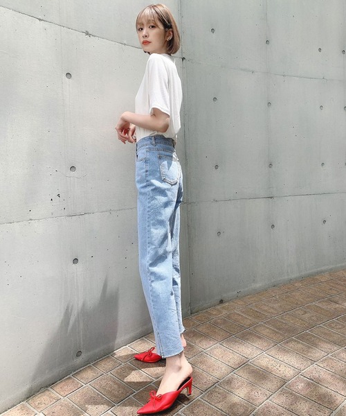 Voyage titty&Co.PETIT（ボヤージュティティアンドコープチ）の「【Voyage titty&Co.】スリットデニムパンツ（デニムパンツ・レディース・ライトブルー・SMALL/MEDIUM）」の6枚目の写真