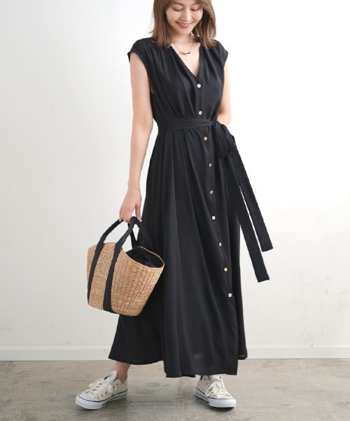 ショルダータックロングワンピース