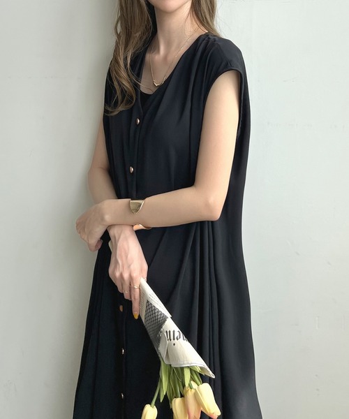 Futier land（フューティアランド）の「ショルダータックロングワンピース（ワンピース・レディース・グレー系その他/レッド/ターコイズブルー/ブラック/ロイヤルブルー/グリーン/ライトパープル/ライトブラウン/グリーン系その他・FREE）」の11枚目の写真