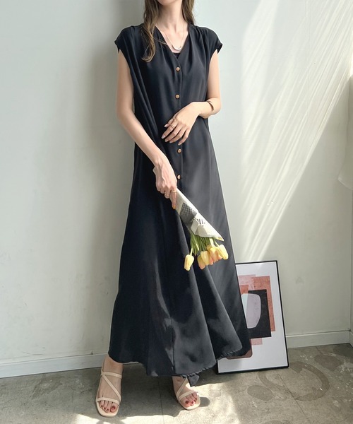 Futier land（フューティアランド）の「ショルダータックロングワンピース（ワンピース・レディース・グレー系その他/レッド/ターコイズブルー/ブラック/ロイヤルブルー/グリーン/ライトパープル/ライトブラウン/グリーン系その他・FREE）」の10枚目の写真