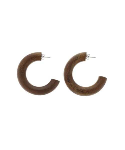 Ungrid（アングリッド）の「ウッドカーブピアス（ピアス（両耳用）・レディース・ブラウン/ベージュ・FREE）」の4枚目の写真