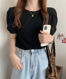 パフスリーブのシンプルカットソー