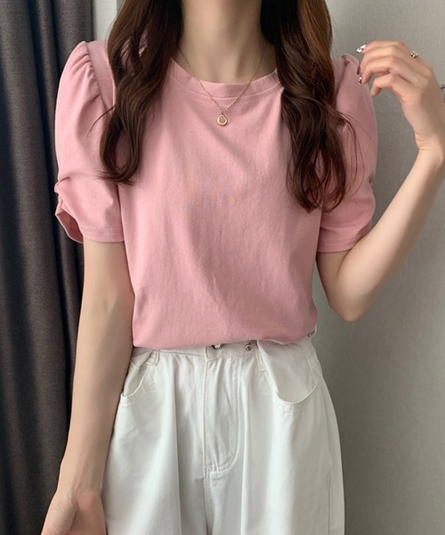 Lea sienna(リーシェンナ)の「パフスリーブのシンプルカットソー(Tシャツ/カットソー・レディース・ホワイト/ブラック/ピンク/イエロー/ブルー・ONESIZE)」の13枚目の写真