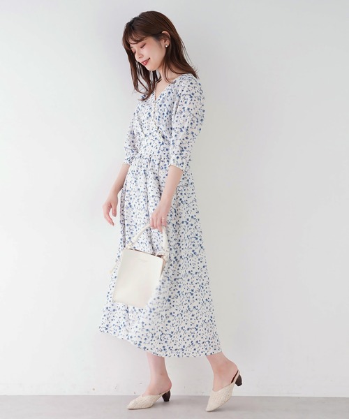 natural couture（ナチュラルクチュール）の「osonoオリジナルフラワーワンピース（ワンピース・レディース・アイボリー/ミント・FREE）」の6枚目の写真