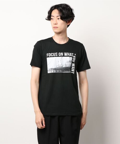 Blue Standard (ブルースタンダード)の「【BLUE STANDARD/ブルースタンダード】やわらか天竺素材 プリントTシャツ(Tシャツ/カットソー・メンズ・ホワイト/ブラック/ネイビー/オリーブ/カーキ/サックスブルー/ピンク/ブルー/その他1/その他2/その他3/その他4/ホワイト系その他/その他16/その他9/その他8/その他13/ピンク系その他/その他6/その他15/その他7/ブルー系その他/その他14/グリーン系その他/ブラック系その他/その他11/その他10/その他12・X-LARGE/MEDIUM/LARGE)」の1枚目の写真
