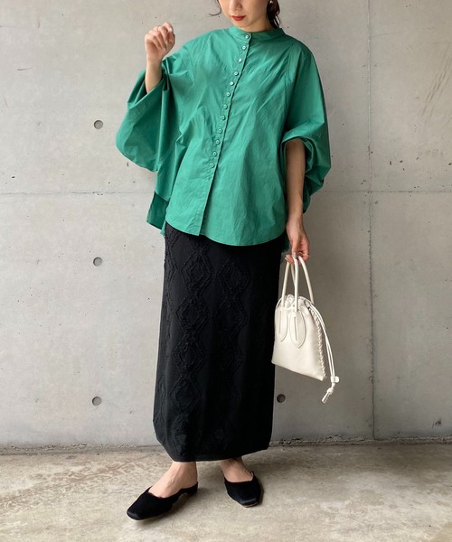 CAPRICIEUX LE'MAGE（カプリシューレマージュ）の「テープギャザードルマンシャツ（シャツ/ブラウス・レディース・ホワイト/ブラック/グリーン・FREE）」の15枚目の写真