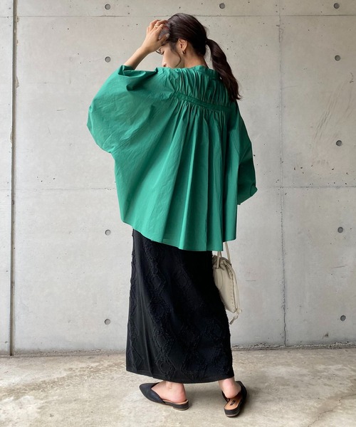 CAPRICIEUX LE'MAGE（カプリシューレマージュ）の「テープギャザードルマンシャツ（シャツ/ブラウス・レディース・ホワイト/ブラック/グリーン・FREE）」の16枚目の写真