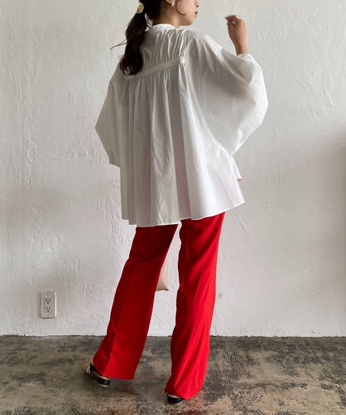 CAPRICIEUX LE'MAGE（カプリシューレマージュ）の「テープギャザードルマンシャツ（シャツ/ブラウス・レディース・ホワイト/ブラック/グリーン・FREE）」の22枚目の写真