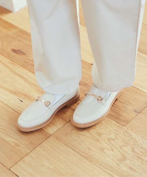 ANGIE（アンジー）の「ビットローファー/コインローファー（ローファー・レディース・ブラック/ダークブラウン/ブラウン/アイボリー/グリーン系その他/ブラック系その他/ブラウン系その他/シルバー/ゴールド・SMALL/MEDIUM/LARGE/X-LARGE）」の22枚目の写真