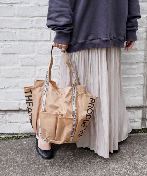 THEATRE PRODUCTS（シアタープロダクツ）の「THEATRE PRODUCTS / Dailyrusset別注ナイロンガーデントートバッグ（トートバッグ・レディース・ブラック/ベージュ/グレー・FREE）」の20枚目の写真