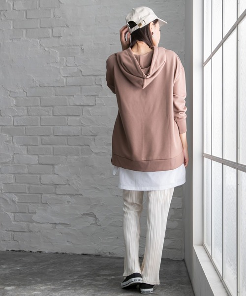 Newlyme(ニューリーミー)の「サイドスリットインナータンクトップ(タンクトップ・レディース・ホワイト/ブラック・MEDIUM/LARGE)」の14枚目の写真