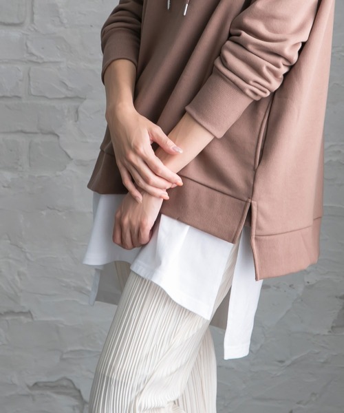 Newlyme(ニューリーミー)の「サイドスリットインナータンクトップ(タンクトップ・レディース・ホワイト/ブラック・MEDIUM/LARGE)」の4枚目の写真