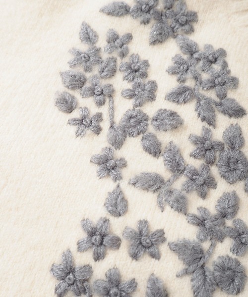 Crisp(クリスプ)の「刺繍ハンドカーディガン(カーディガン/ボレロ・レディース・ベージュ/アイボリー・FREE)」の8枚目の写真